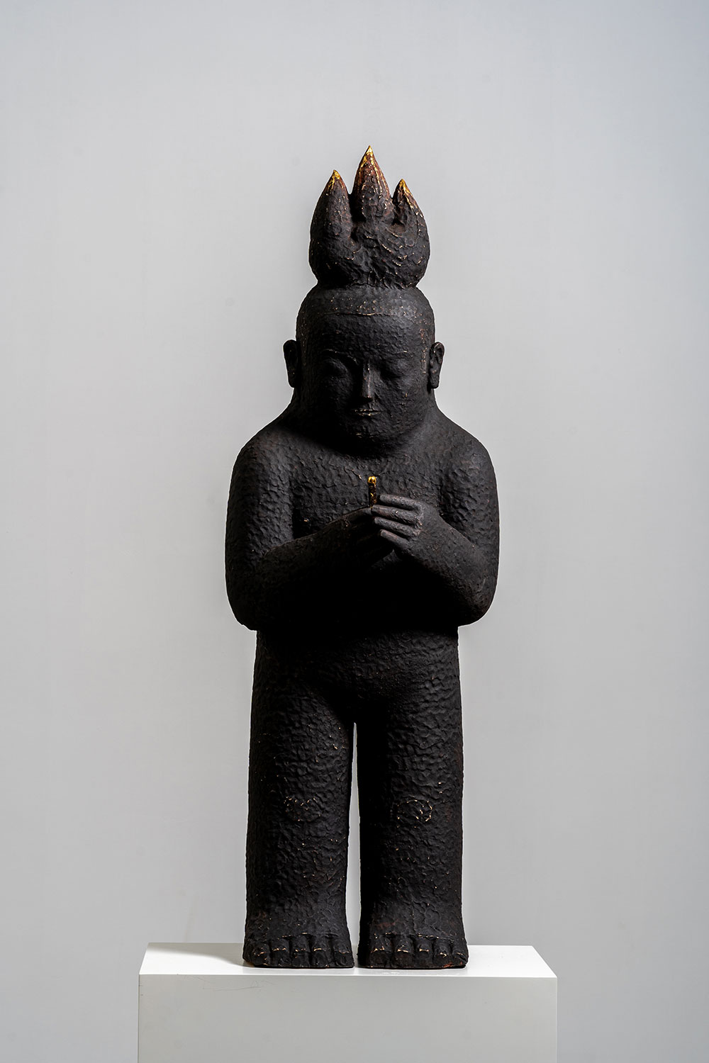 自我点亮 陶、金箔 46x45x130cm 2024