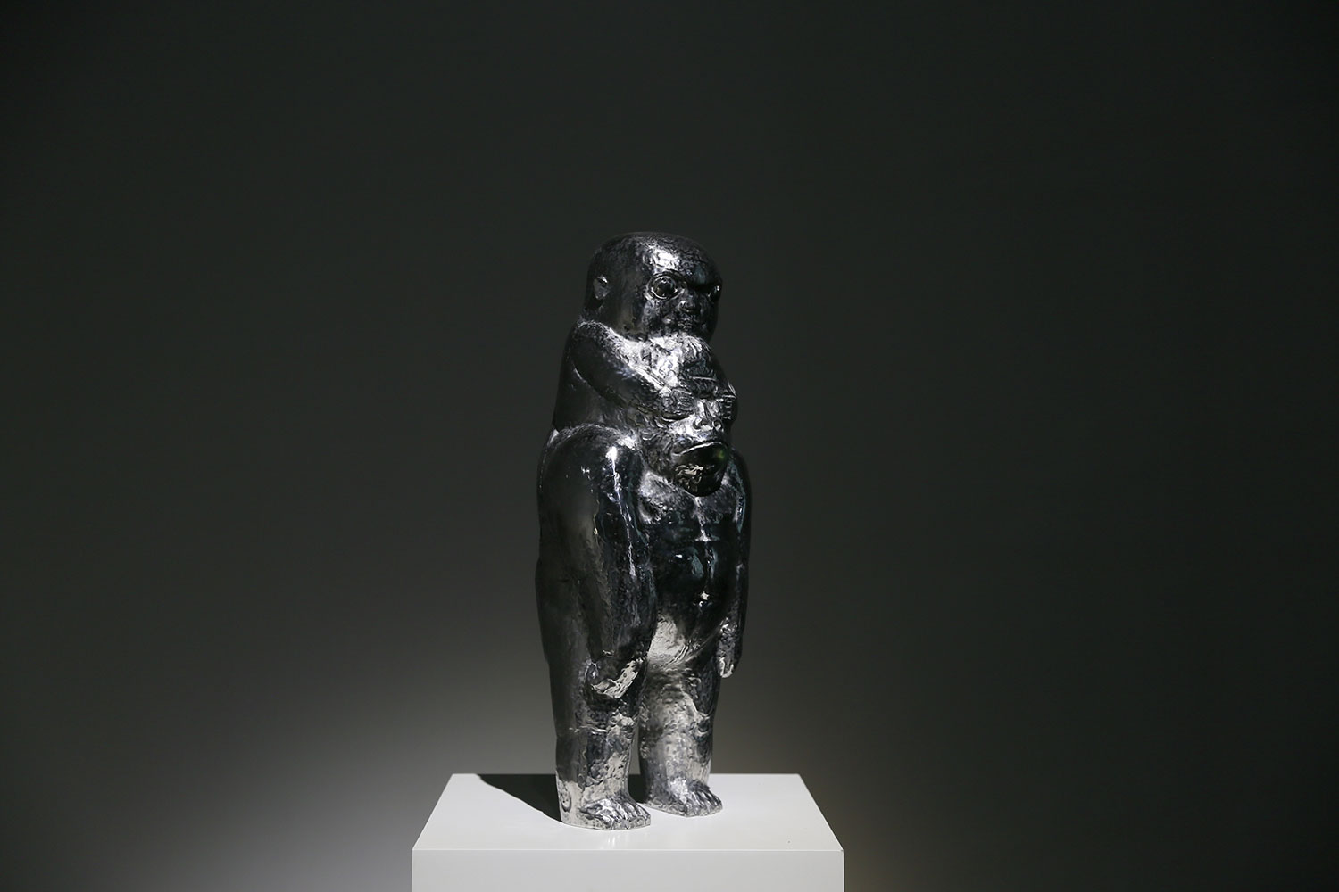 进化论终结者 陶 23x20x60cm 2025